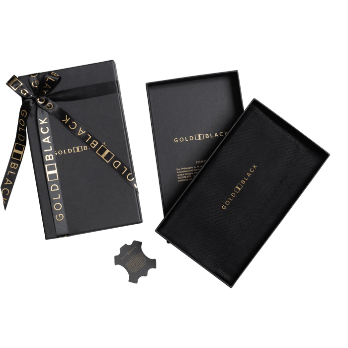 iPhone 15 Pro calf leather case black with croco-embossing and fingerstrap